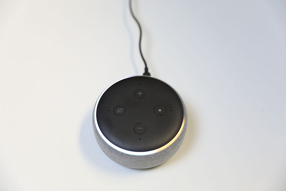 Review Amazon Echo Dot (3rd Gen) The Master Switch